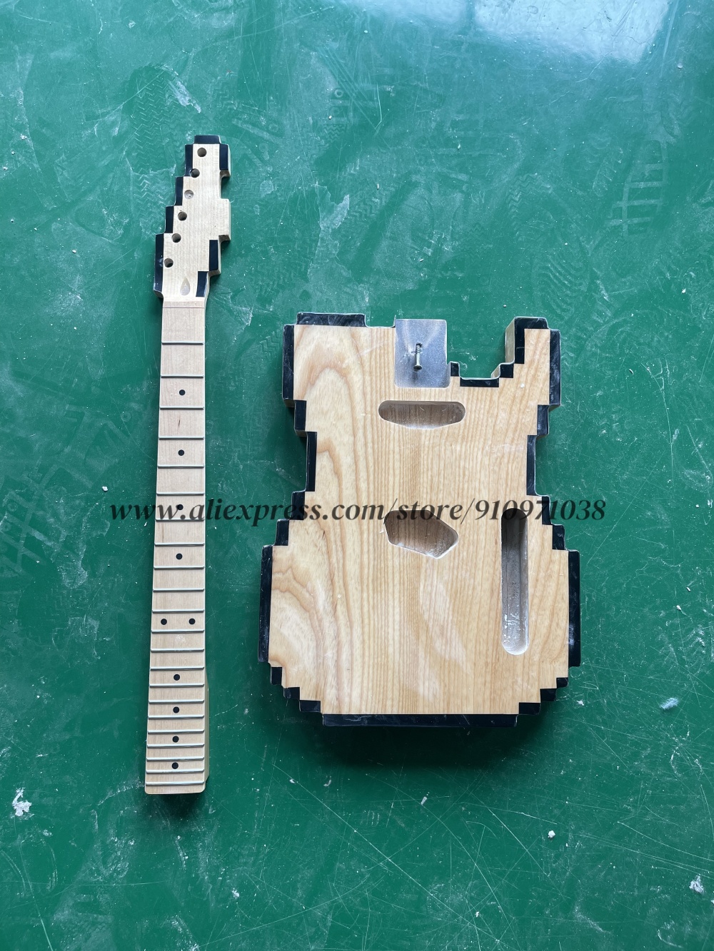 Natural color guitar, square w - Bass Guitar Fretless ulasan dan harga