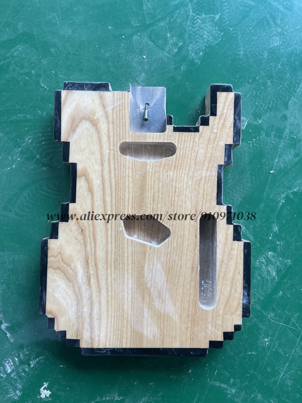 Natural color guitar, square w - Bass Guitar Fretless ulasan dan harga