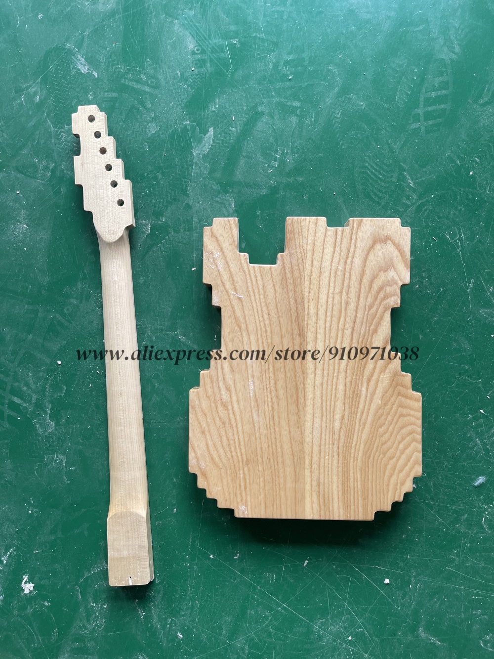 Natural color guitar, square w - Bass Guitar Fretless ulasan dan harga